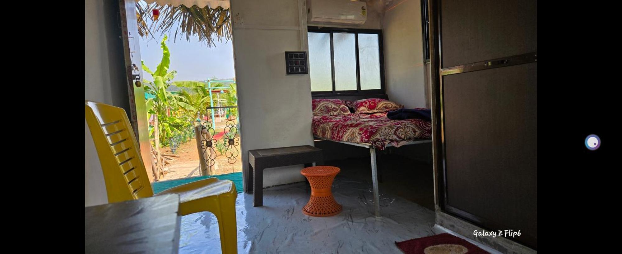 Sea Touch Beach Resort Harihareshwar Екстериор снимка